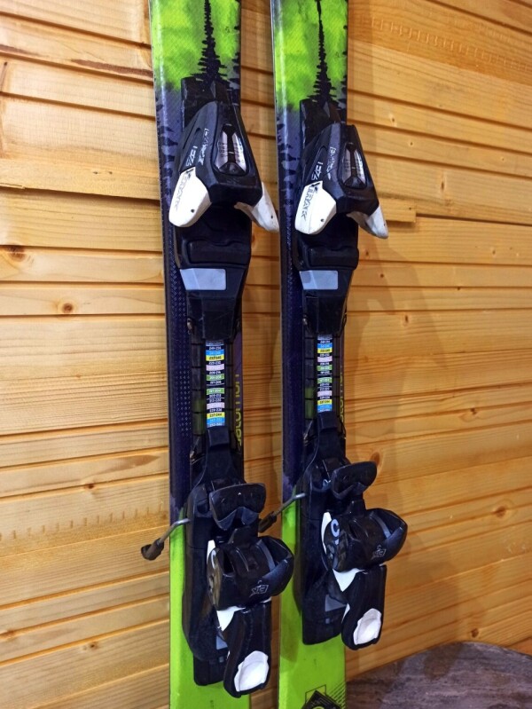 LYŽE SALOMON QUEST MAX JR 110CM